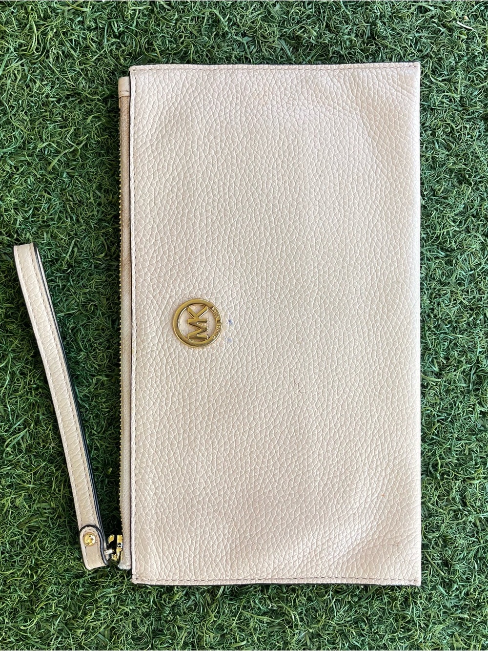 Micheal Kors Leather Wristlet Clutch